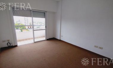 Alquiler Departamento 2 ambientes con balcón en Villa Dominico