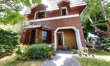 Hermosa casa en  Barrio Inglés de Temperley