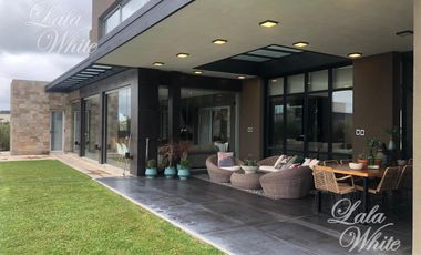 Casa con pileta en venta - Lagos de Canning, Esteban Echeverría