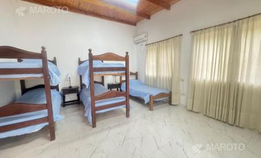 CASA EN VENTA PARA VIVIENDA FAMILIAR O DESARROLLO MULTIFAMILIAR-- MAROTO PROPIEDADES