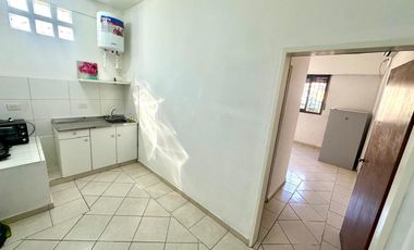 GALPON Y TRES MONOAMBIENTES EN LA BOCA VENTA
