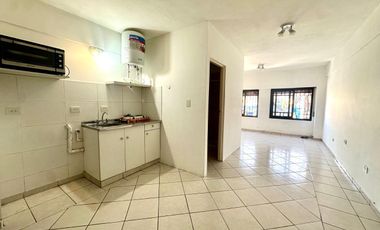 GALPON Y TRES MONOAMBIENTES EN LA BOCA VENTA