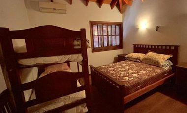 Casa en venta en Estancia San Juan, Berazategui
