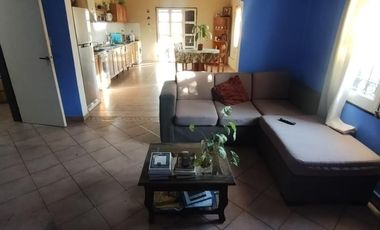 EXCELENTE PROPIEDAD EN CALLE ANTONIO MACHADO CASI ESTADOS UNIDOS!!!