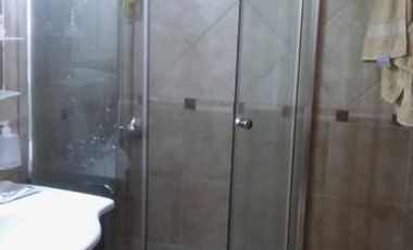 Chalet, 4 ambientes con pileta en  Lomas de Zamora