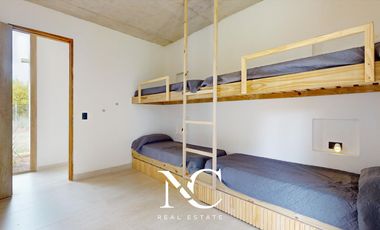 Casa en venta en Costa Esmeralda fondo libre al bosque