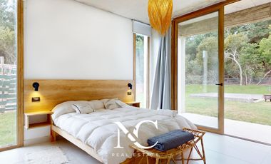 Casa en venta en Costa Esmeralda fondo libre al bosque