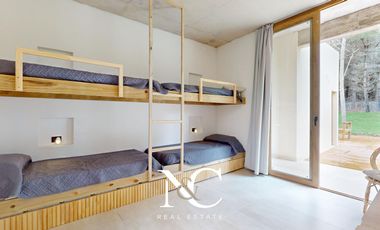 Casa en venta en Costa Esmeralda fondo libre al bosque