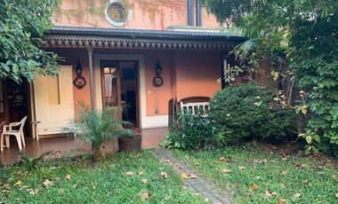 Casa de corte antiguo  - Temperley Oeste