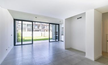 Venta  Departamento 3 ambientes con Jardín en Nuevo Beccar Central