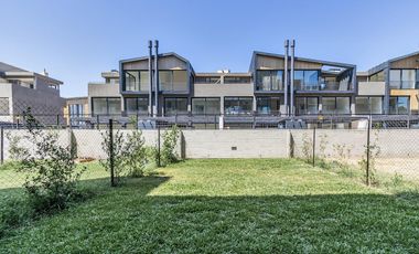 Venta  Departamento 3 ambientes con Jardín en Nuevo Beccar Central