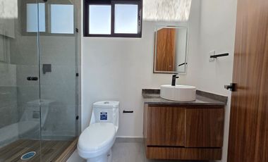 Casa en Venta enorme jardín fraccionamiento Rio del Dorado