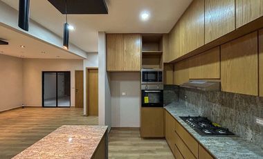 Casa en Venta de UN PISO con 3 RECAMARAS  Lomas de la Rioja