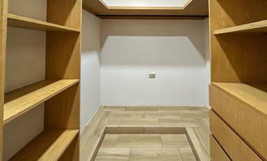 Casa en Venta de UN PISO con 3 RECAMARAS  Lomas de la Rioja