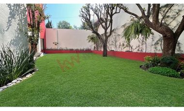 Casa en Condominio en Renta en San Jerónimo Lídice. Tu refugio privado con Jardín, Terraza y Conectividad.
