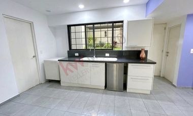 Casa en Condominio en Renta en San Jerónimo Lídice. Tu refugio privado con Jardín, Terraza y Conectividad.