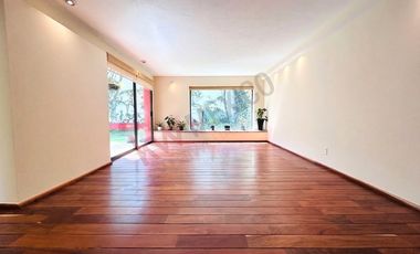 Casa en Condominio en Renta en San Jerónimo Lídice. Tu refugio privado con Jardín, Terraza y Conectividad.