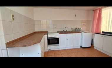 SE ARRIENDA CASA FULL EQUIPADA