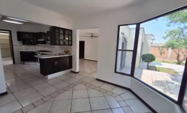 Casa en venta en Villas de San Carlos, Saltillo, Coahuila de Zaragoza