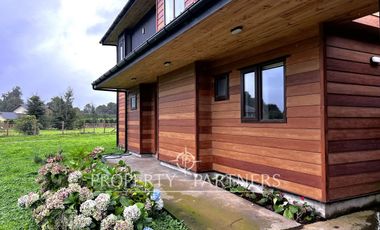 Moderna casa se arrienda a 8 minutos Colegio Alemán, Puerto Varas