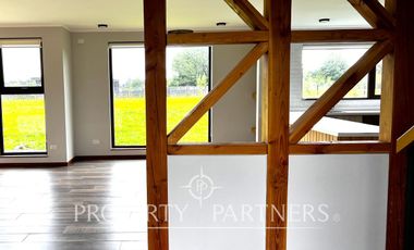 Moderna casa se arrienda a 8 minutos Colegio Alemán, Puerto Varas