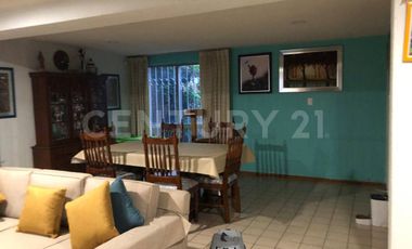 Casa en venta en Valle Gómez, Venustiano Carranza, CDMX