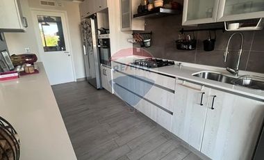 Casa Las Loicas, Colina 3D+4B, Piscina y Jardín