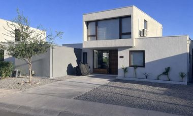 Casa Las Loicas, Colina 3D+4B, Piscina y Jardín