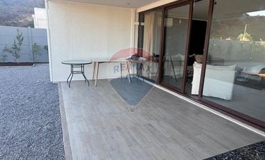 Casa Las Loicas, Colina 3D+4B, Piscina y Jardín