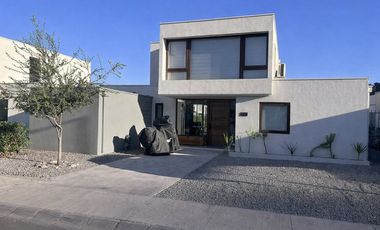 Casa Las Loicas, Colina 3D+4B, Piscina y Jardín