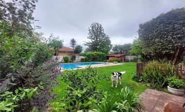 Casa en exclusivo sector de Santa Cruz