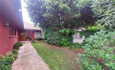 Casa en exclusivo sector de Santa Cruz