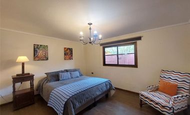 Casa en exclusivo sector de Santa Cruz