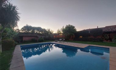 Casa en exclusivo sector de Santa Cruz