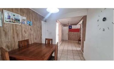 CASA EN VENTA OPORTUNIDAD A PASOS METRO LO CRUZAT