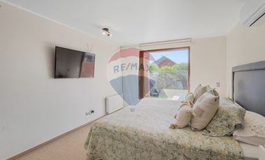 VENTA Casa No perimetral 4D-4B-3E-Piscina