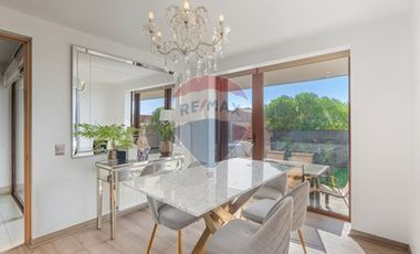 VENTA Casa No perimetral 4D-4B-3E-Piscina