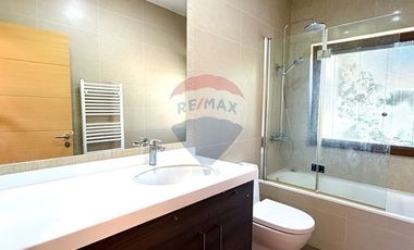 ESPECTACULAR CASA 560 M2 CONSTRUIDOS