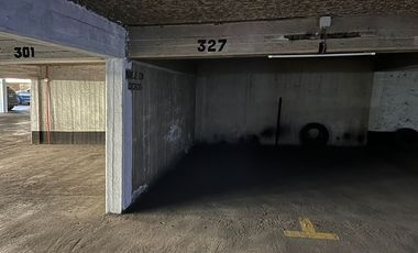 Estacionamiento en Venta: Centro Santiago!