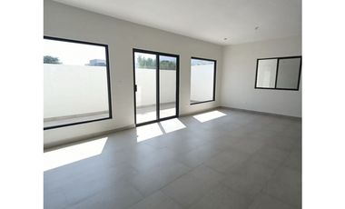 Casa en venta en Cumbres Santoral en García