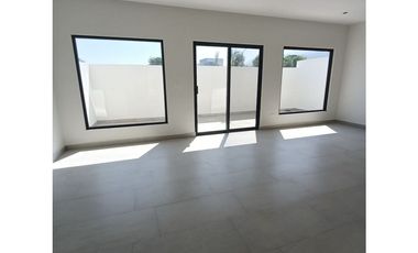 Casa en venta en Cumbres Santoral en García