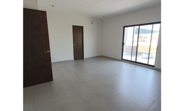 Casa en venta en Cumbres Santoral en García
