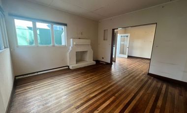 A PASOS DE AV SAN MARTIN