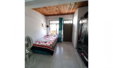 VENTA DE CASA EN EL BARRIO SAN LUIS
