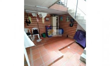 VENTA DE CASA EN EL BARRIO SAN LUIS
