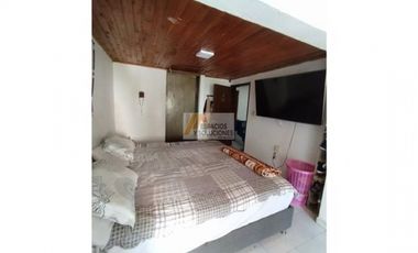 VENTA DE CASA EN EL BARRIO SAN LUIS