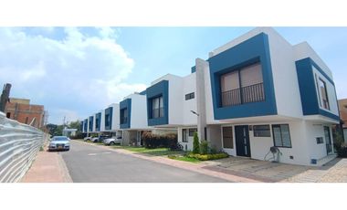 ARRIENDO CASA ECO SOSTENIBLE EN CONJUNTO COTA