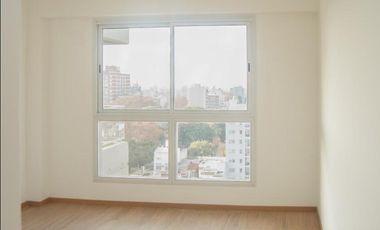 Departamento   4 Ambientes al Frente Piso  8 H  Con gran balcón- General San Martin