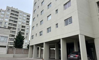 Departamento   4 Ambientes al Frente Piso  8 H  Con gran balcón- General San Martin