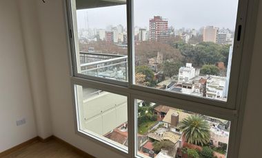 Departamento   4 Ambientes al Frente Piso  8 H  Con gran balcón- General San Martin